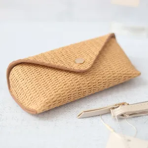 Portable Straw Woven Eyewear Bag PU Leather Sunglasses Storage Case With Metal Button Buckle Minimalist Glasses Pouch For Travel