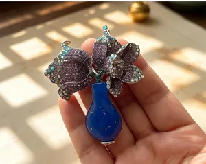 French style full diamond vase tulip brooch elegant light luxury coat pin fashion jewelry accessory