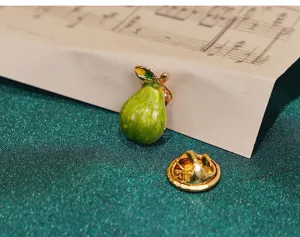 Exquisite green glazed pear brooch detail, stylish fruit design metal pin for shawl and collar.