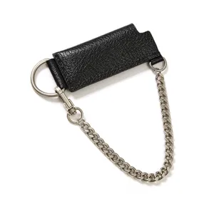 Schwarze PU-Leder Feuerzeug Schutzhülle mit Metallkette und Schlüsselring, Streetstyle.