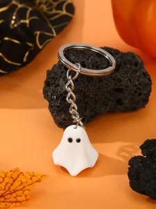 Halloween cute ghost keychain detail view, perfect accessory for spooky season and bags.