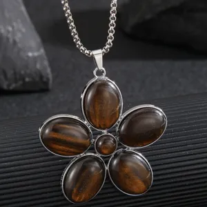 Collana con pendente a fiore in pietra marrone elegante con catena in metallo per stile donna