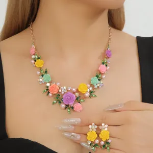 Vintage Camellia Flower Necklace And Earrings Alloy Rhinestone Artificial Pearl Palace Style Jewelry Necklace Earrings Set