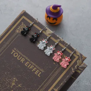 Halloween Cartoon Geest Oorbellen Driekleurig Gelakte Legering Hanger Oorbellen Met Roestvrij Stalen Stift Grappige Feestdag Sieraden