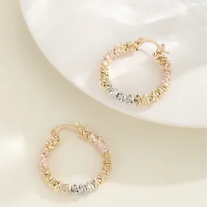 Elegante driekleurige getextureerde creolen voor dames, stijlvolle geometrische sieraden.