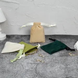Samt Schmuckbeutel Kordelzug Taschen für Geschenke Ringe Ohrringe und kleine Aufbewahrung.