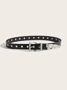 Cintura in pelle nera stile punk con occhielli a stella e fibbia argentata casual.
