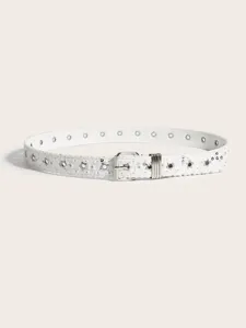 Cintura bianca in stile punk con occhielli a stella, paillettes scintillanti e fibbia in metallo.