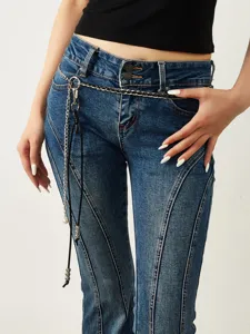 Fashionable metal waist chain with leather rope and pearls, perfect for jeans and dresses.