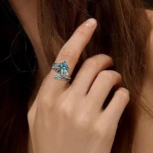 Vintage bohemian turquoise dragonfly wrap ring for women, stylish adjustable silver tone finger jewelry.