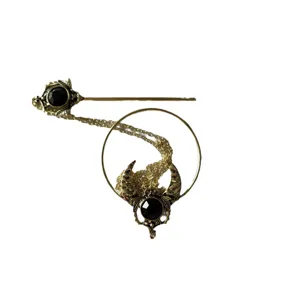 Epingle a cheveux croissant de lune dore vintage et chaine avec pierre noire pour femme