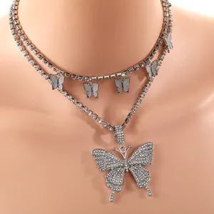 Elegante gargantilla de estrás doble con colgante de mariposa brillante para mujer