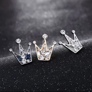 Squisita spilla a corona di cristallo, lucida spilla con strass per abiti eleganti.