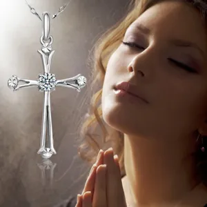 Minimalist Alloy Rhinestone Cross Pendant Necklace Vintage Gothic Religious Christian Light Luxury Neck Chain For Women Jewelry