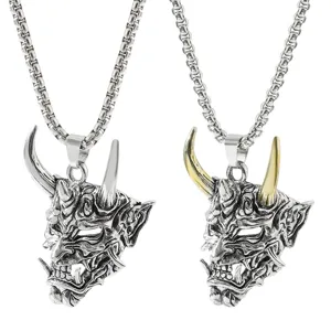 Collana Maschera Hannya Giapponese Retro Hip Hop Corno Oro Pendente Vista Principale