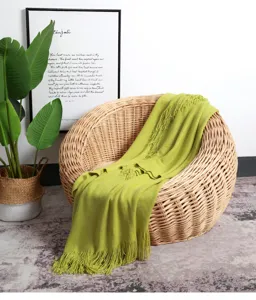 Green knitted fringe throw blanket for couch sofa bed office nap warm cozy home decor details.