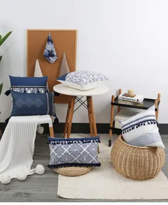 Chinese Style Blue and White Porcelain Geometric Jacquard Tassel Pillow Cover for Sofa Decor