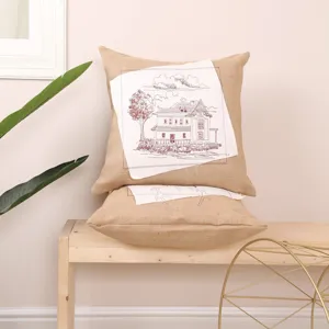 Coussin de sol en lin avec motif de broderie de maison, coussin decoratif parfait pour le salon.
