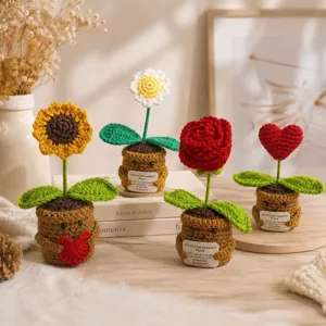 Planta en maceta de ganchillo hecha a mano, muñeca de apoyo emocional, detalles de decoración.