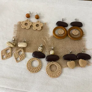Bohemian Ethnic Style Rattan Woven Flower Drop Earrings Handmade Resin Wood Geometric Earrings For Women Beach Vacation Jewelry