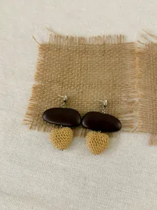 Bohemian woven rattan heart pendant earrings, elegant holiday style drop earrings for women.
