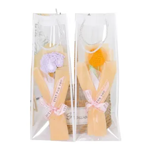 Ramo de flores de ganchillo hecho a mano en bolsa de regalo transparente para bodas y fiestas.