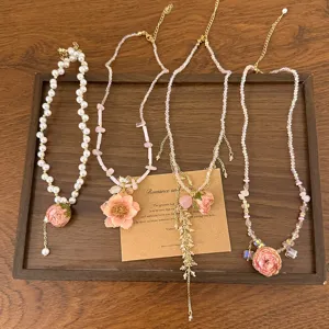 Zoete roze rozenbloem parel ketting set, delicate kraal choker ketting voor vrouwen en meisjes dagelijks.