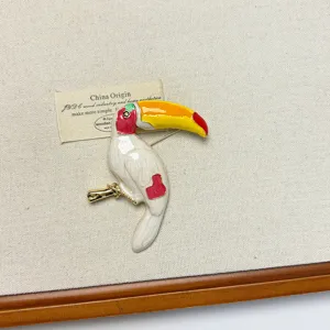 Vintage Enamel Toucan Bird Brooch Creative Colorful Animal Pin Jewelry for Women