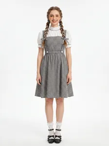 Détail de robe cosplay vichy, costume de performance pastorale d'étudiant à carreaux.