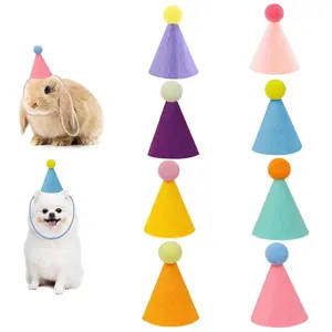 Chapeau d'Anniversaire pour Animaux Multicolore Chapeaux Cônes en Feutre Coloré Pompon Coiffure pour Chats Chiens Lapins Accessoire de Fête