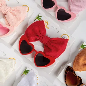 Kinder Sonnenbrille Herzform und passendes Schleifen-Stirnband Set in vielen Farben