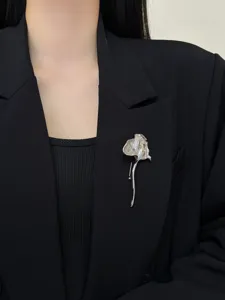 Vintage metallic leaf brooch, unique designer pin for women's blazer and suit accessories.