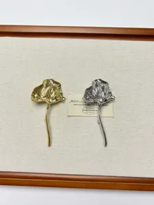 Vintage metal pleated leaf brooch set, elegant gold and silver leaf pin for women's fashion