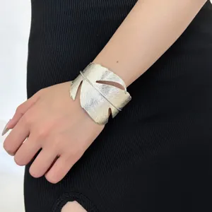 Exaggerated metal leaf cuff bracelet for women, trendy open bangle fashion jewelry accessory