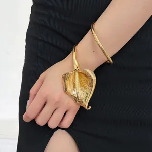 Vintage gold metal calla lily flower cuff bracelet and smooth bangle set for women fashion