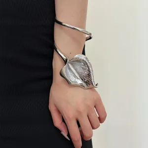 Exaggerated 3D wrapped metal cuff bracelet with unique leaf design for women fashion accessories