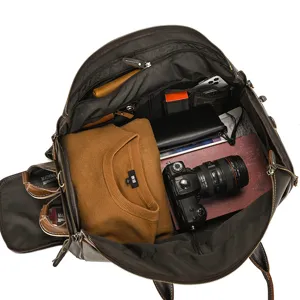 Vintage genuine leather travel bag with large capacity and multi-functional pockets.
