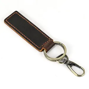 Vintage crazy horse lederen sleutelhanger met bronzen metalen ring voor dagelijks gebruik.