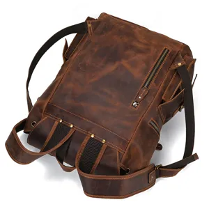 Close-up detail of the durable metal zipper and reinforced stitching on the vintage leather.