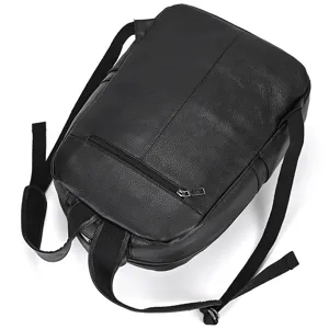 Zaino casual da lavoro in vera pelle nero borsa da viaggio laptop vista di dettaglio.