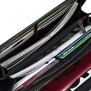 Cartera larga de cuero negro para hombre vista interior detallada con ranuras para tarjetas