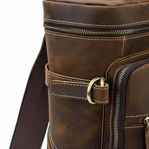 Zaino uomo vintage in vera pelle crazy horse dettaglio, borsa viaggio per computer.