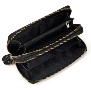 Cartera larga de hombre de cuero negro con doble cremallera vista interior tarjeteros.