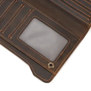 Cartera larga de hombre de piel vintage crazy horse con ranuras para tarjetas y visor.