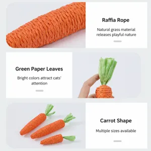 Bonito juguete para gatos con forma de zanahoria de cuerda de rafia natural y hojas verdes.