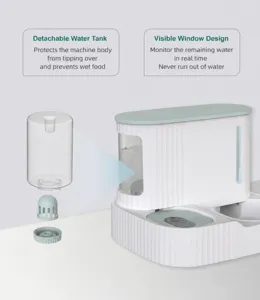 Détail du distributeur automatique de nourriture et d'eau pour animaux avec seau.