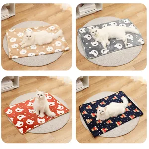 Thickened Flannel Pet Blanket Cute Cartoon Paw Print Dog Cat Soft Warm Sleeping Mat Winter Bedding Supplies