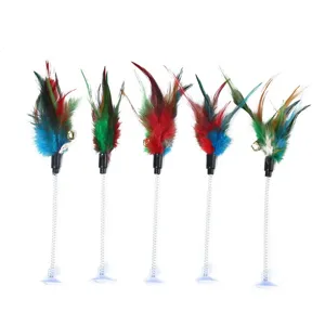 Set gioco interattivo per gatti con ventosa molla e piume colorate per divertire il tuo animale.