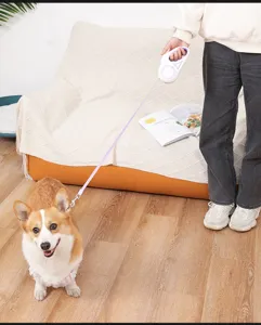Laisse pour chien retractable LED automatique avec lumiere portable pour promenade animaux