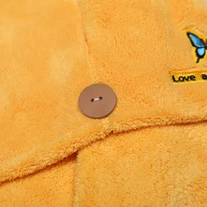 Coral fleece dry hair cap detail shot, ultra-absorbent soft quick-drying hair wrap towel.